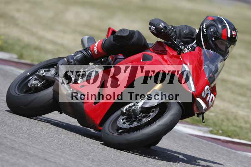 /21 17.06.2026  Ducati Schweiz Track Warmup ADR/Gruppe gruen/910